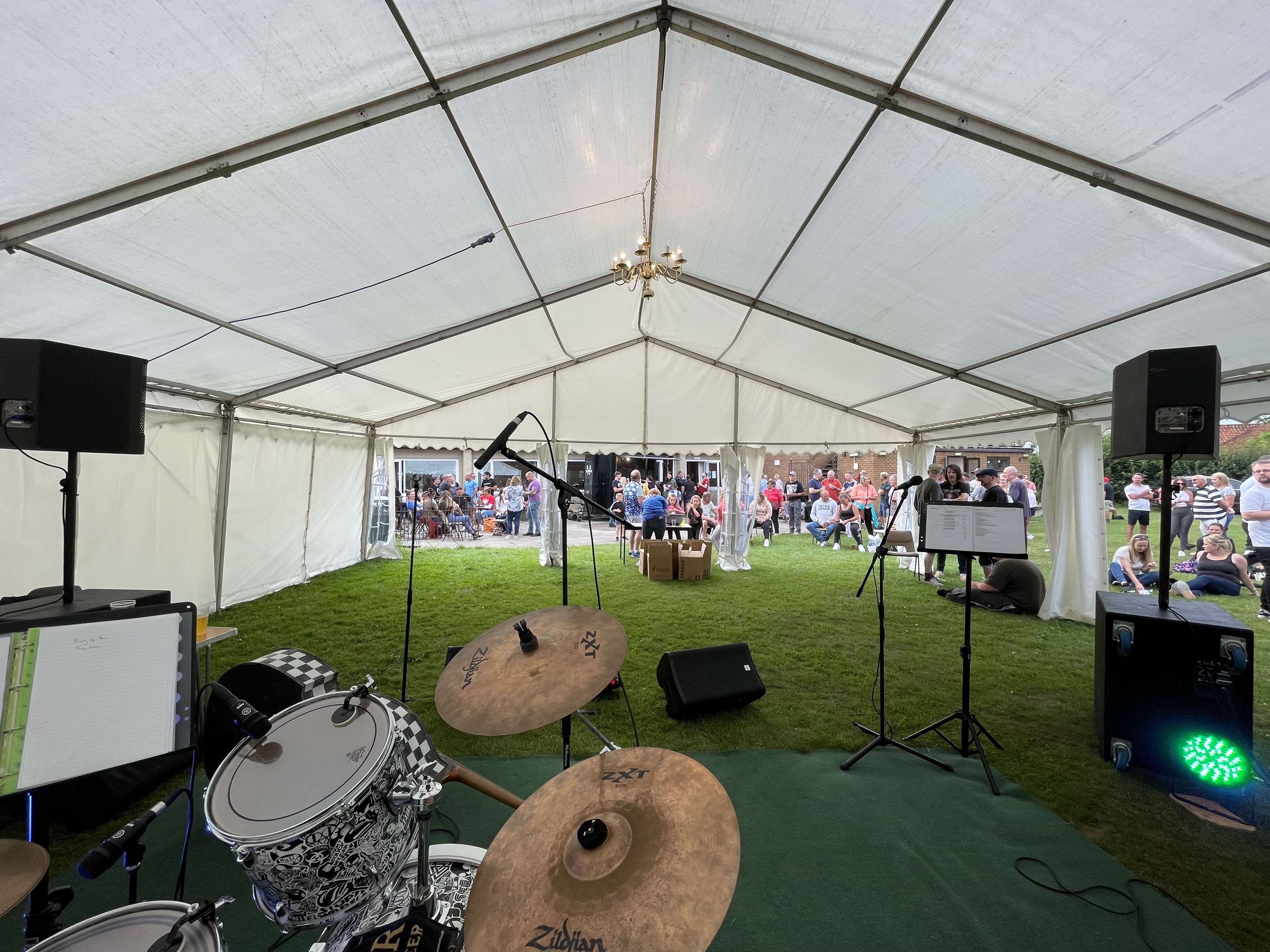 live sound engineering pa hire audio speakers band event